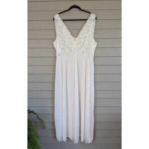 VTG Shadowline Womens Size 3X Ivory Lace Long Nightgown Olga Style Gown
